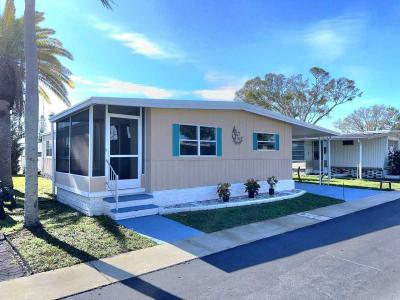 Photo 3 of 21 of home located at 6700 150th Ave Clearwater, FL 33764