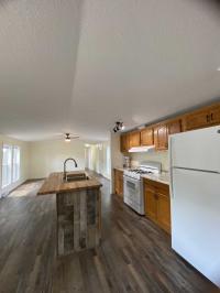 1999 Four Seasons Manufactured Home
