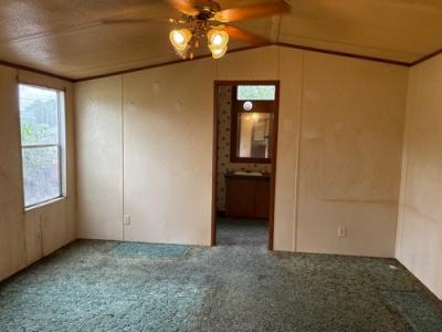 Photo 5 of 18 of home located at 2807 Lone Tree Rd Victoria, TX 77901