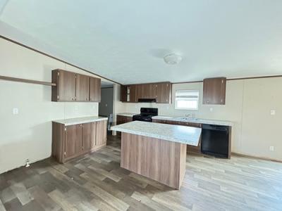 Photo 3 of 12 of home located at 413 15th St San Leon, TX 77539