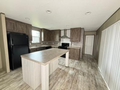 Photo 4 of 14 of home located at 12500 Aldine Westfield Rd Trlr 15 Houston, TX 77039