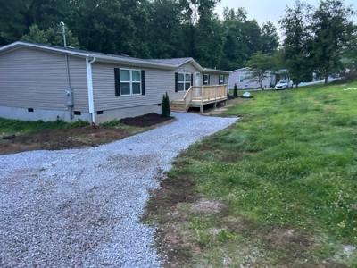 Mobile Home at 301 Edwards Ln Rockwood, TN 37854