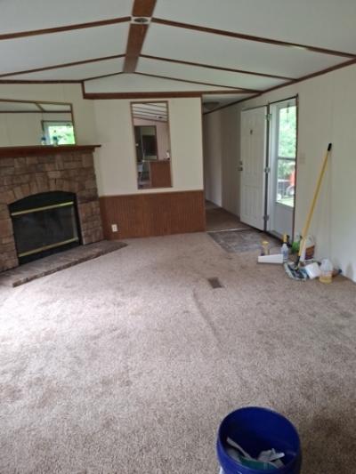 Photo 3 of 11 of home located at 15897 Pony Ln Mount Pleasant, NC 28124