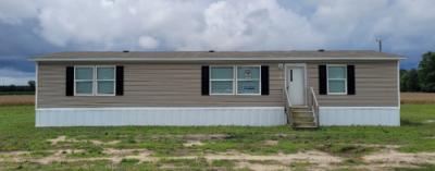 Mobile Home at 1109 Henry Hammond Rd Lumberton, NC 28360