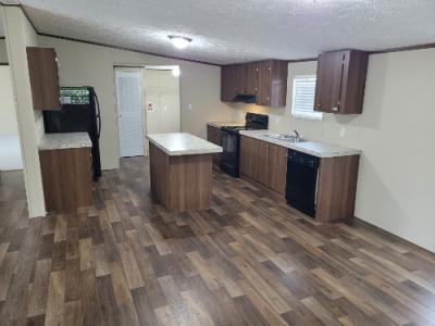 Photo 5 of 11 of home located at 1109 Henry Hammond Rd Lumberton, NC 28360