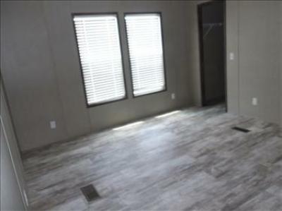Photo 4 of 10 of home located at 2899 Sugarloaf Dr Tr Lake Charles, LA 70607