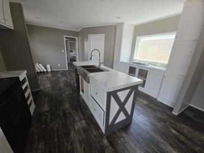 Photo 2 of 11 of home located at 504 Molly Lane Gadsden, AL 35901