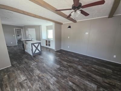 Photo 3 of 11 of home located at 504 Molly Lane Gadsden, AL 35901
