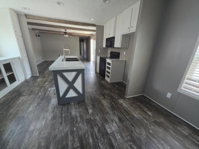 Photo 4 of 11 of home located at 504 Molly Lane Gadsden, AL 35901