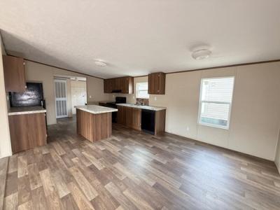 Photo 4 of 11 of home located at 11770 Fm Rd 2432 Willis, TX 77378