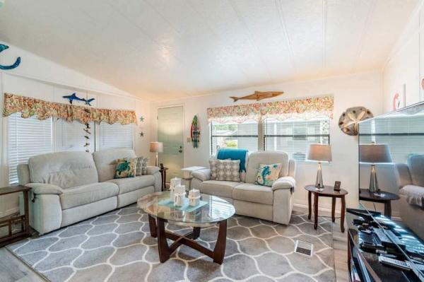 1985 Palm Harbor Manufactured Home