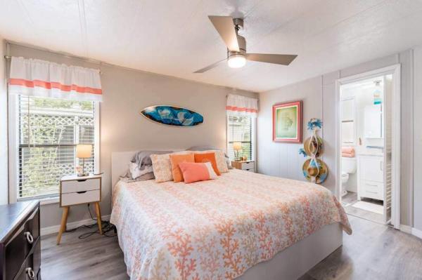 1985 Palm Harbor Manufactured Home