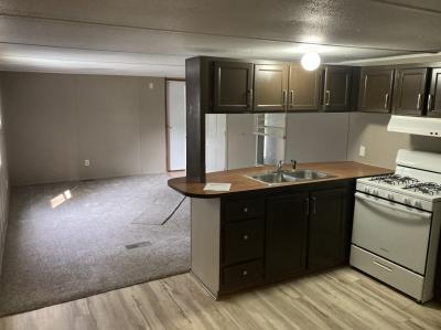 Photo 3 of 7 of home located at 920 Anchorage Rd. #118 Warsaw, IN 46580