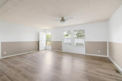 Photo 5 of 27 of home located at 179 Shoshoni Trail #179 Lockhart, TX 78644