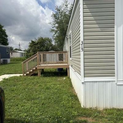 Photo 2 of 8 of home located at 315 Sycamore Loop Campbellsville, KY 42718