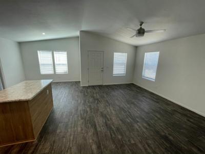 Photo 5 of 20 of home located at 2401 W. Southern Ave. #093 Tempe, AZ 85282