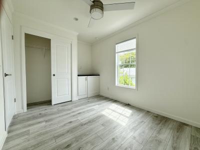 Photo 5 of 5 of home located at 19333 Summerlin Rd Site #383 Fort Myers, FL 33908