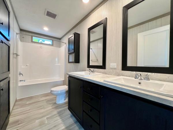 2025 Clayton 95PLH28563I Mobile Home