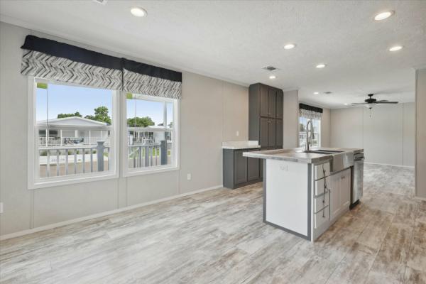 2025 Clayton 73 Savannah Living  Home