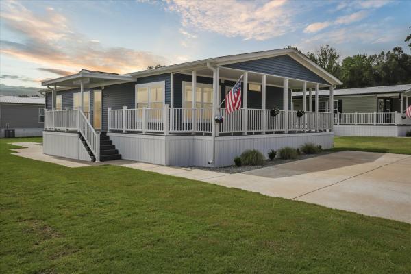 2025 Clayton 73 Savannah Living  Home