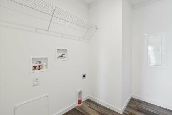 Photo 1 of 2 of home located at 4049 Hinge Gate Lane Memphis, TN 38128