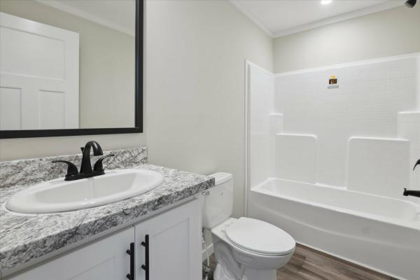 2025 Champion 76 Malone  Home