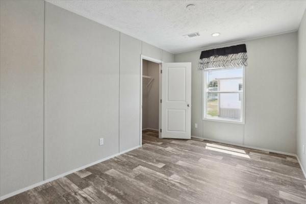 2025 Clayton 77 Savannah Living  Home