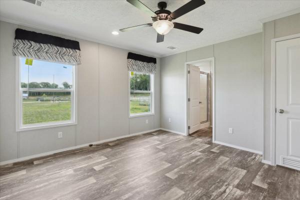 2025 Clayton 77 Savannah Living  Home