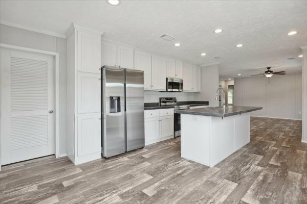 2025 Clayton 77 Savannah Living  Home