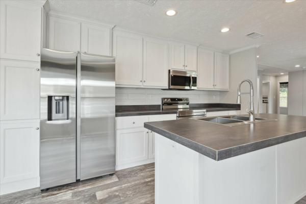 2025 Clayton 77 Savannah Living  Home