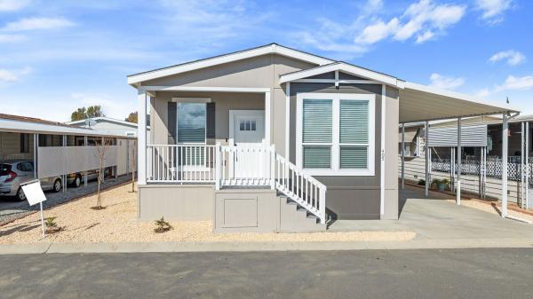 2024 71HRR24563AH24 Mobile Home