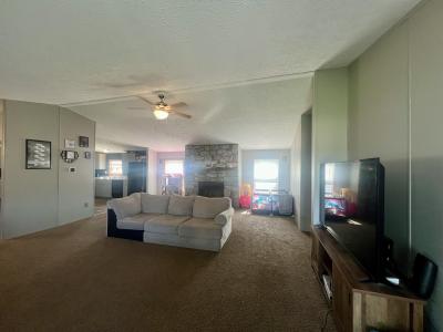 Photo 5 of 18 of home located at 1923 Magnolia St Newport, MI 48166