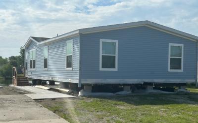Mobile Home at 29159 Meadow Lane Gibraltar, MI 48173