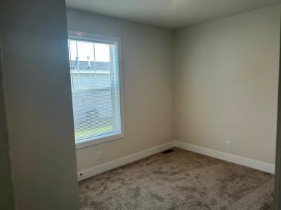 Photo 3 of 6 of home located at 29159 Meadow Lane Gibraltar, MI 48173