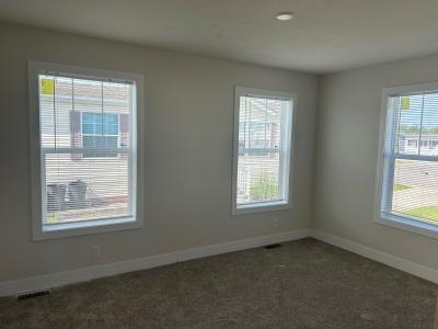 Photo 4 of 6 of home located at 29159 Meadow Lane Gibraltar, MI 48173