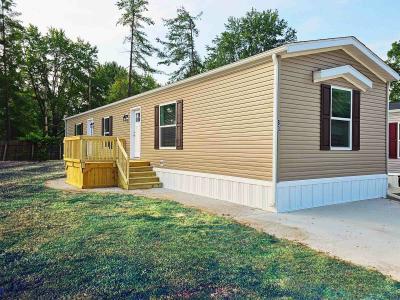 Mobile Home at 6074 Deerfield Rd. #83 Loveland, OH 45140