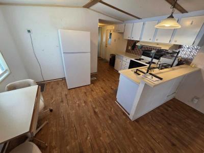 Photo 5 of 17 of home located at 908 Pamela St Wildwood, FL 34785