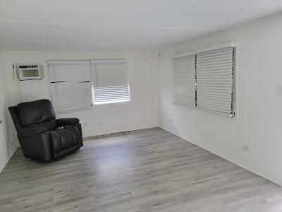 Photo 2 of 19 of home located at 38 Boxwood Ave Palmetto, FL 34221