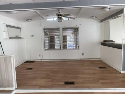 Photo 4 of 24 of home located at 92 Griffin Ave Tavares, FL 32778
