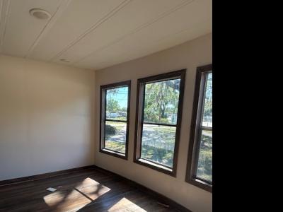 Photo 4 of 7 of home located at 12073 Emory Oak Loop P2 Thonotosassa, FL 33592