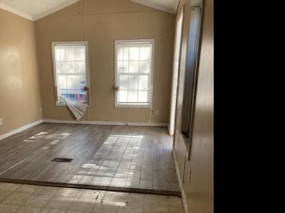 Photo 4 of 8 of home located at 12073 Emory Oak Loop P13 Thonotosassa, FL 33592