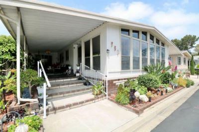 Photo 4 of 42 of home located at 731 Glenlake Drive #71 Placentia, CA 92870
