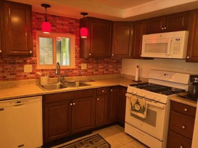 Photo 4 of 11 of home located at 601 N Kirby Space 451 Hemet, CA 92545