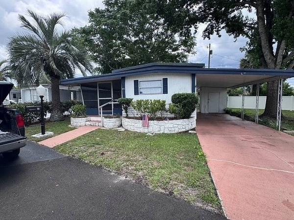 Photo 1 of 2 of home located at 30 Fleetwood Ave Debary, FL 32713