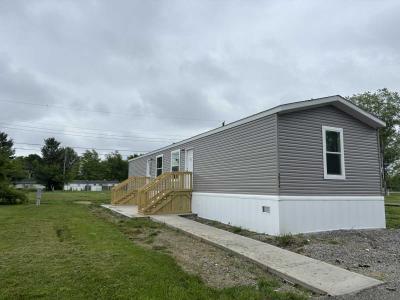 Photo 2 of 22 of home located at 2038 Manor Court North Vernon, IN 47265
