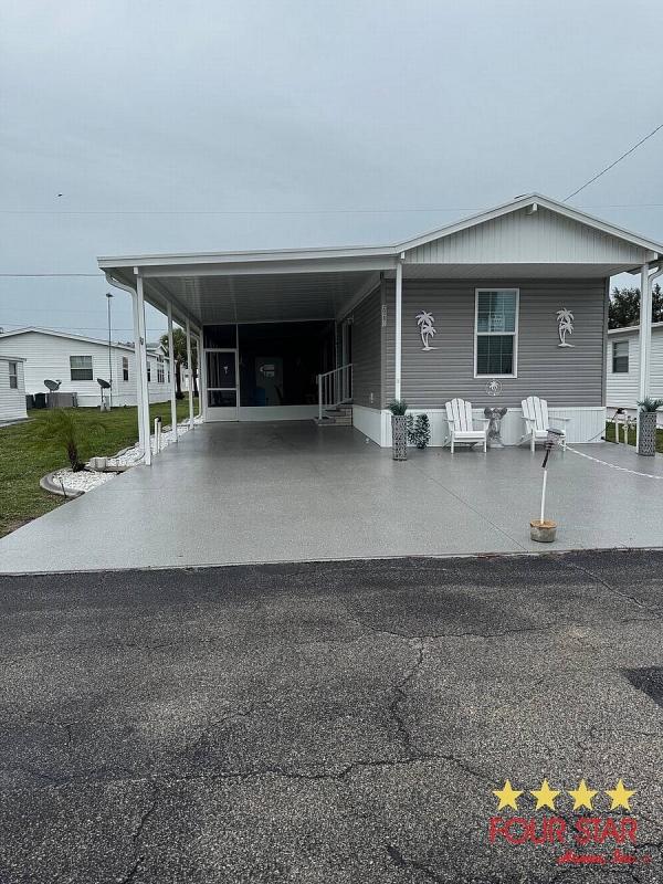 Photo 1 of 2 of home located at 2028 Missouri Dr. Sebring, FL 33870
