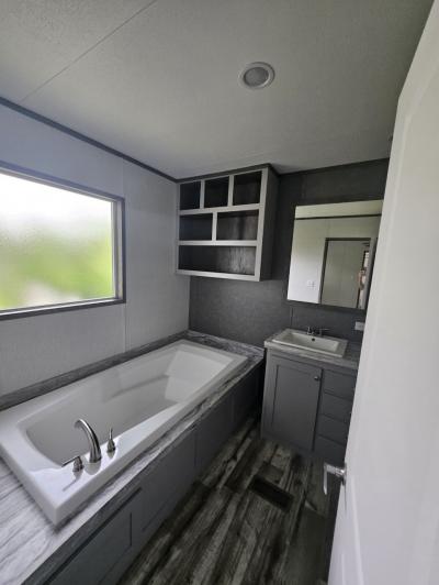 Photo 5 of 8 of home located at 3201 Kaliste Saloom Rd Lot 209 Lafayette, LA 70508