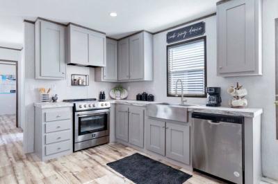 Photo 2 of 8 of home located at 3201 Kaliste Saloom Rd Lot 209 Lafayette, LA 70508