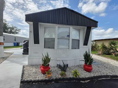 Mobile Home at 305 Magnolia Lane Tampa, FL 33610