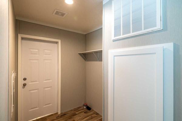 2024 Fleetwood Economy  Manufactured Home